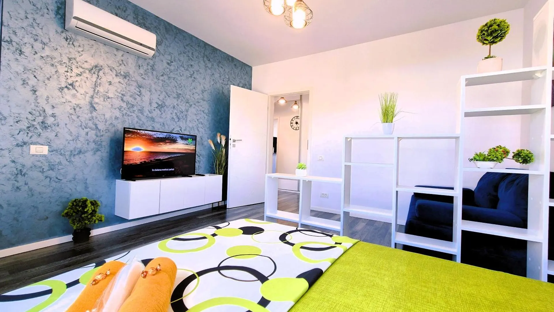 Chique Studio Near Mall Plaza Bucharest