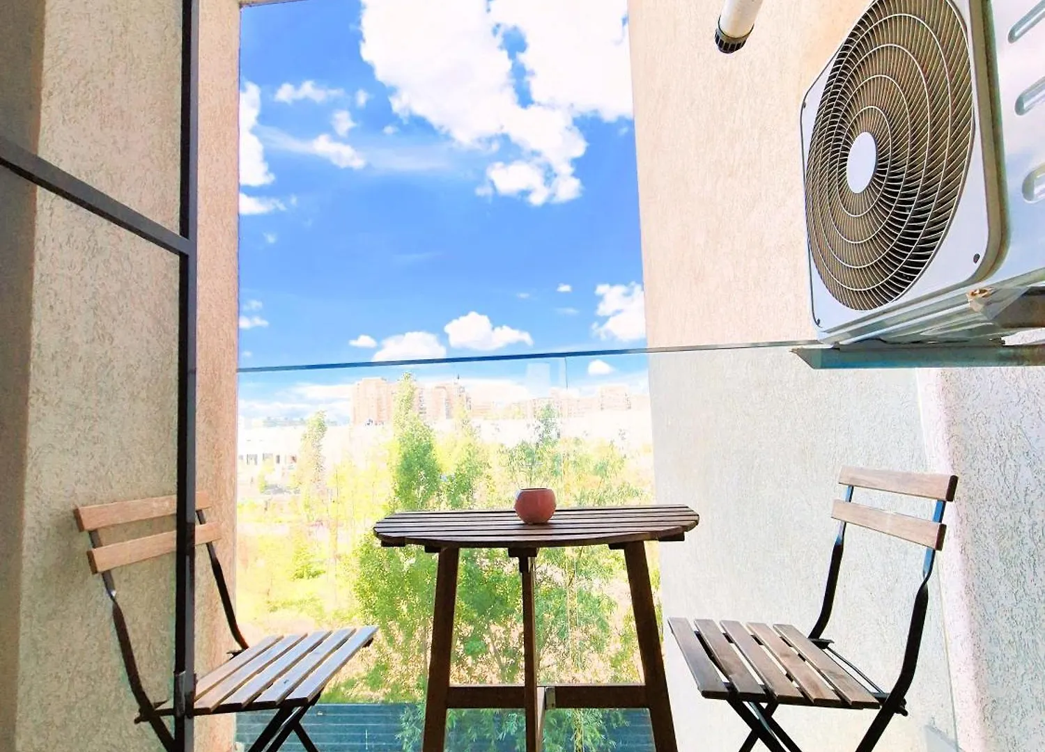 Chique Studio Near Mall Plaza Bucharest