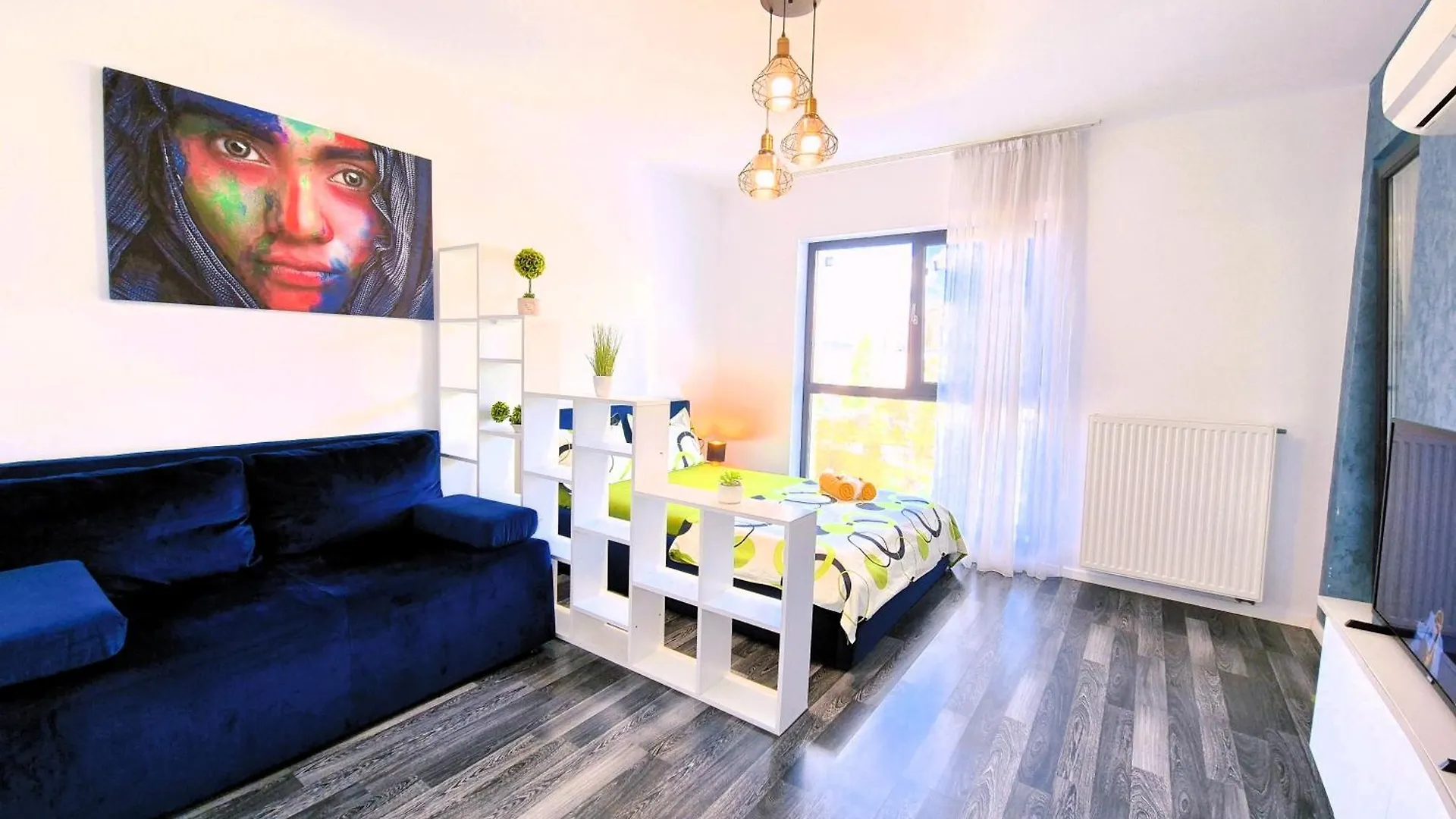 Chique Studio Near Mall Plaza Bucharest Apartment