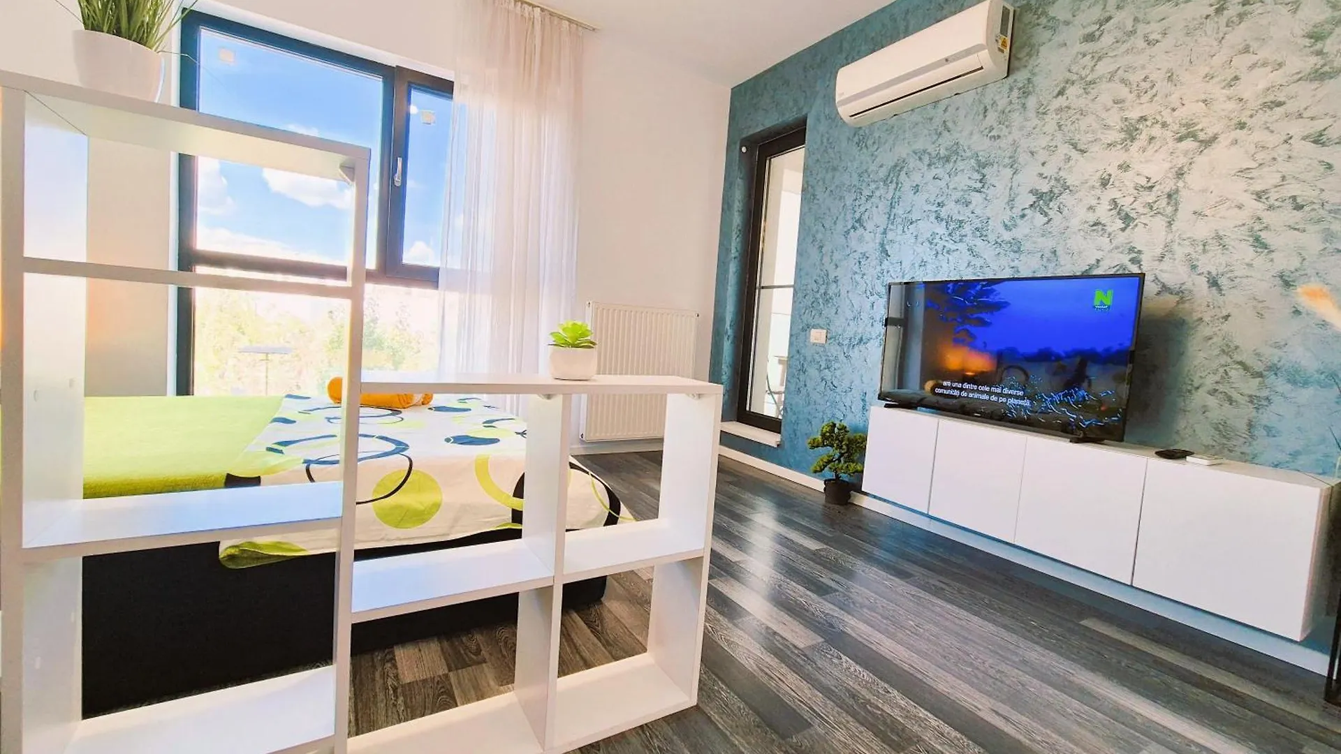 Chique Studio Near Mall Plaza Bucharest