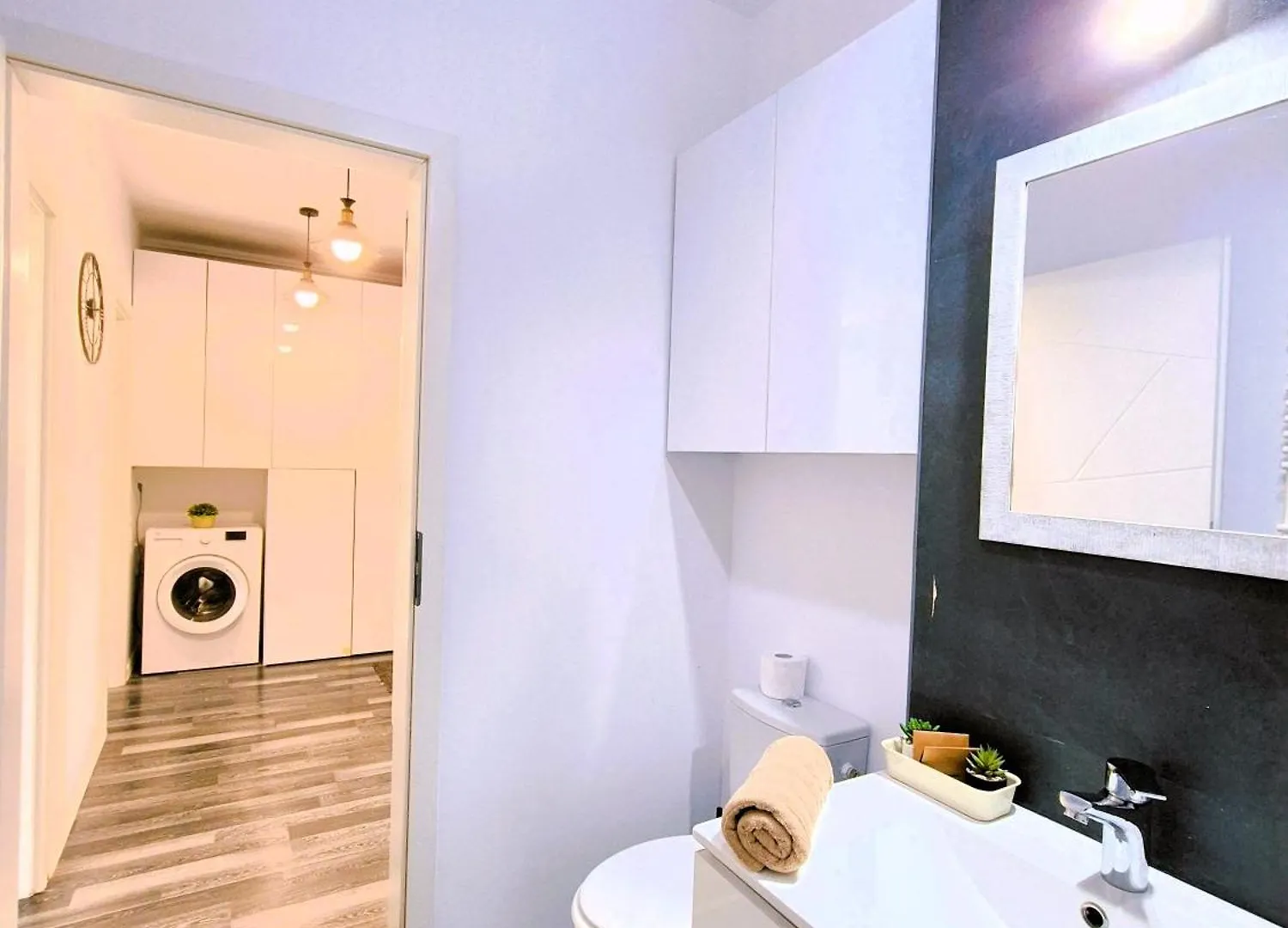 Chique Studio Near Mall Plaza Bucharest Apartment